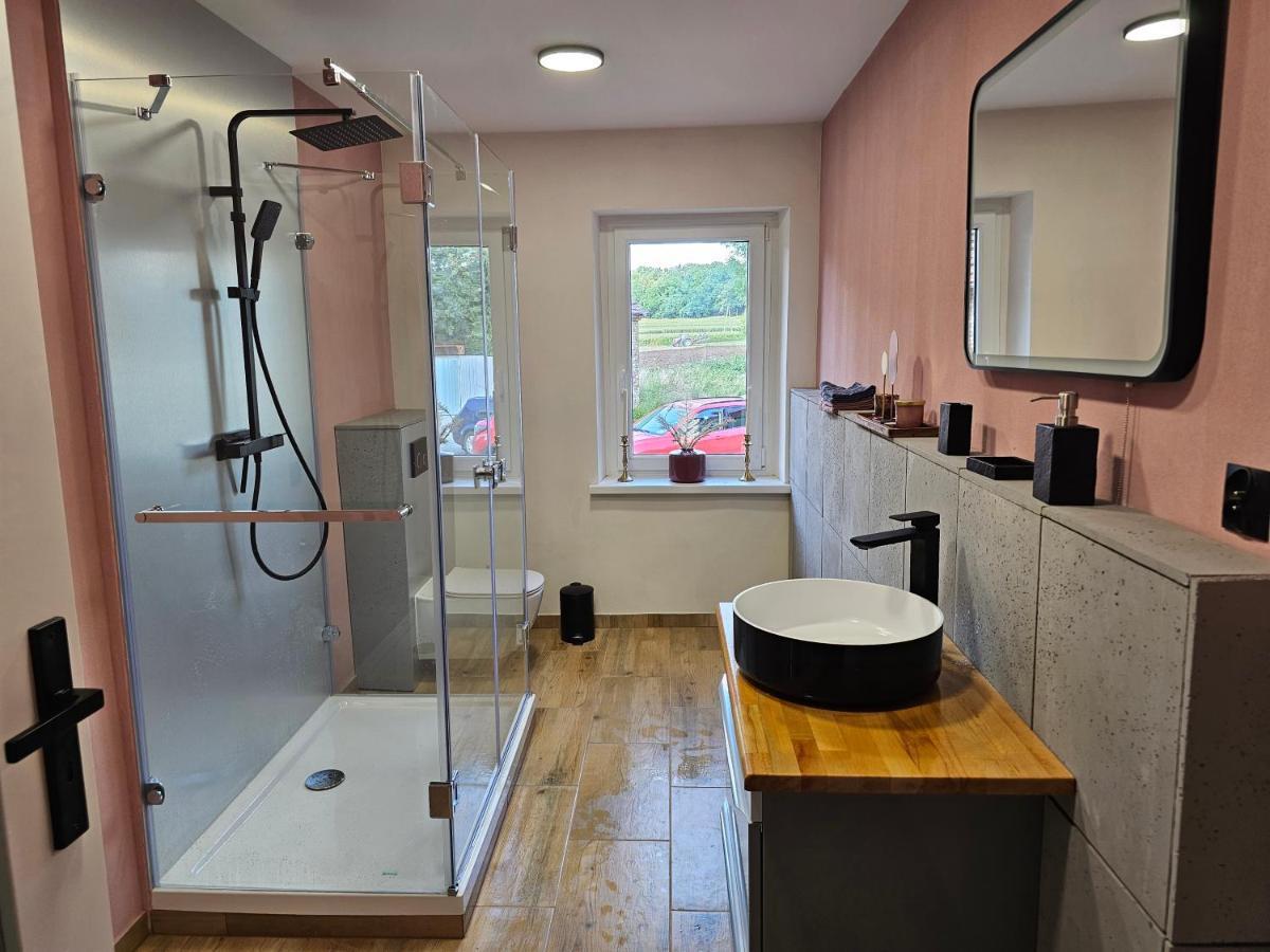Ferienwohnung Alte Schule Żarska Exterior foto